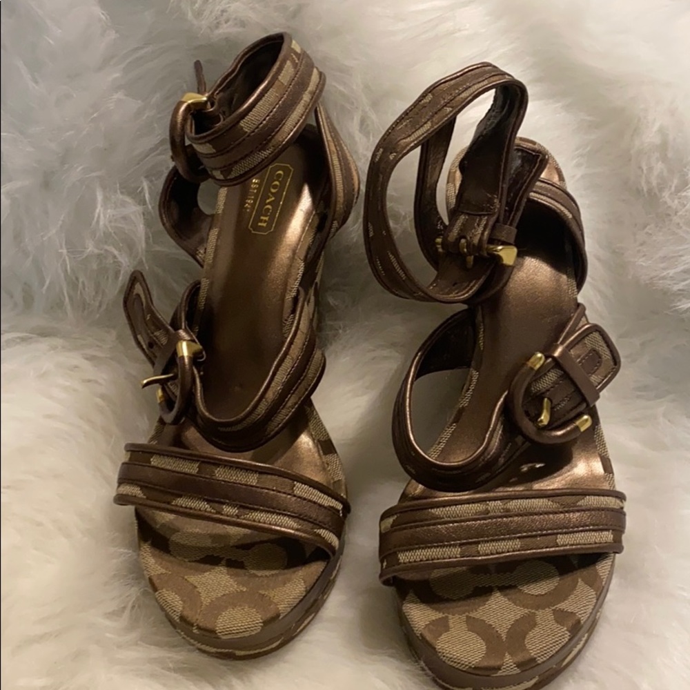 Coach brown and tan sandals!! Cute for the summer!